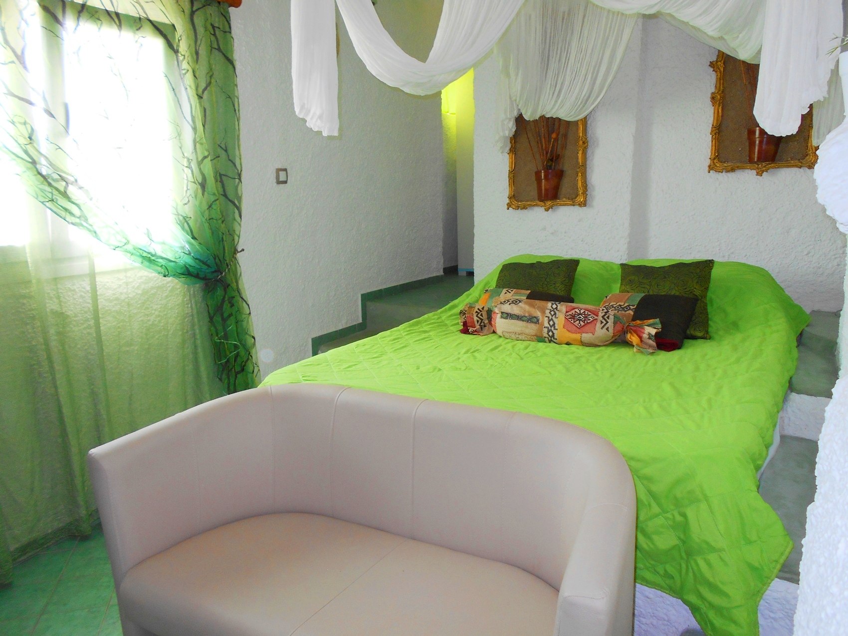 La Veranda of Mykonos - Traditional budget small Double bed room Partial Sea View